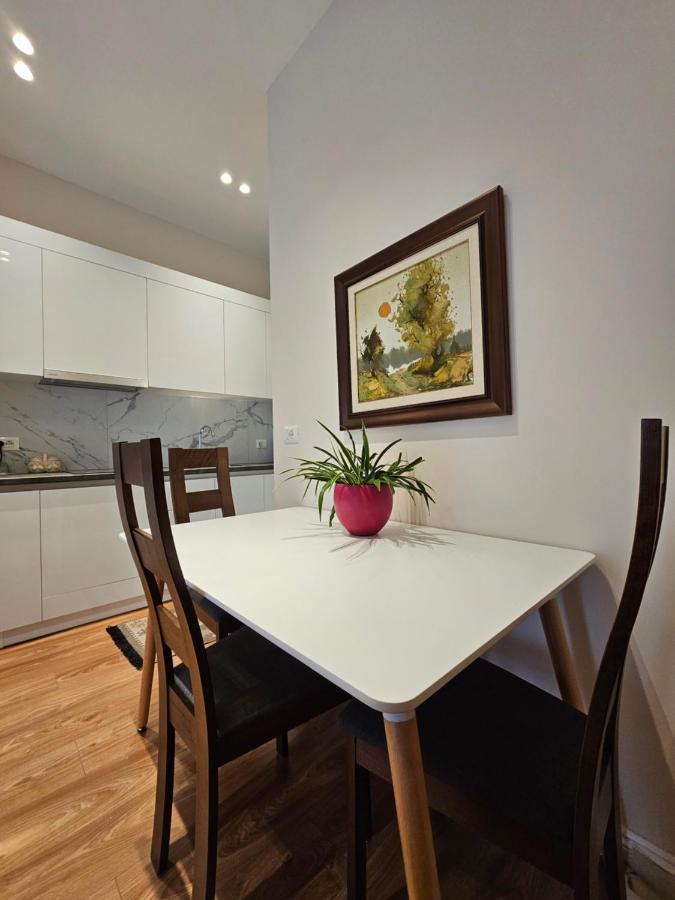 Alba Studio Apartment Tiranë Ngoại thất bức ảnh