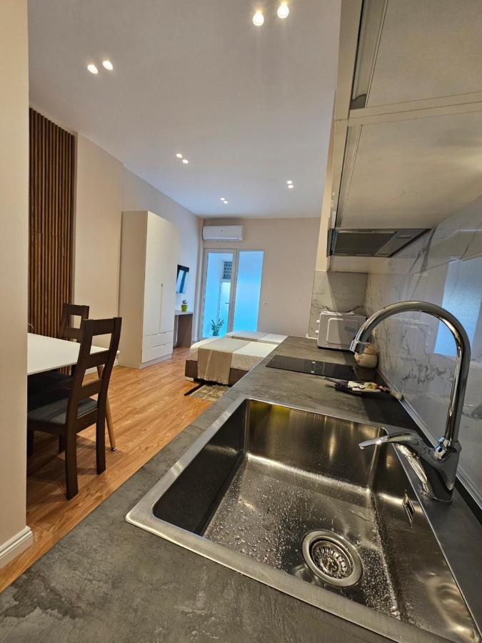 Alba Studio Apartment Tiranë Ngoại thất bức ảnh